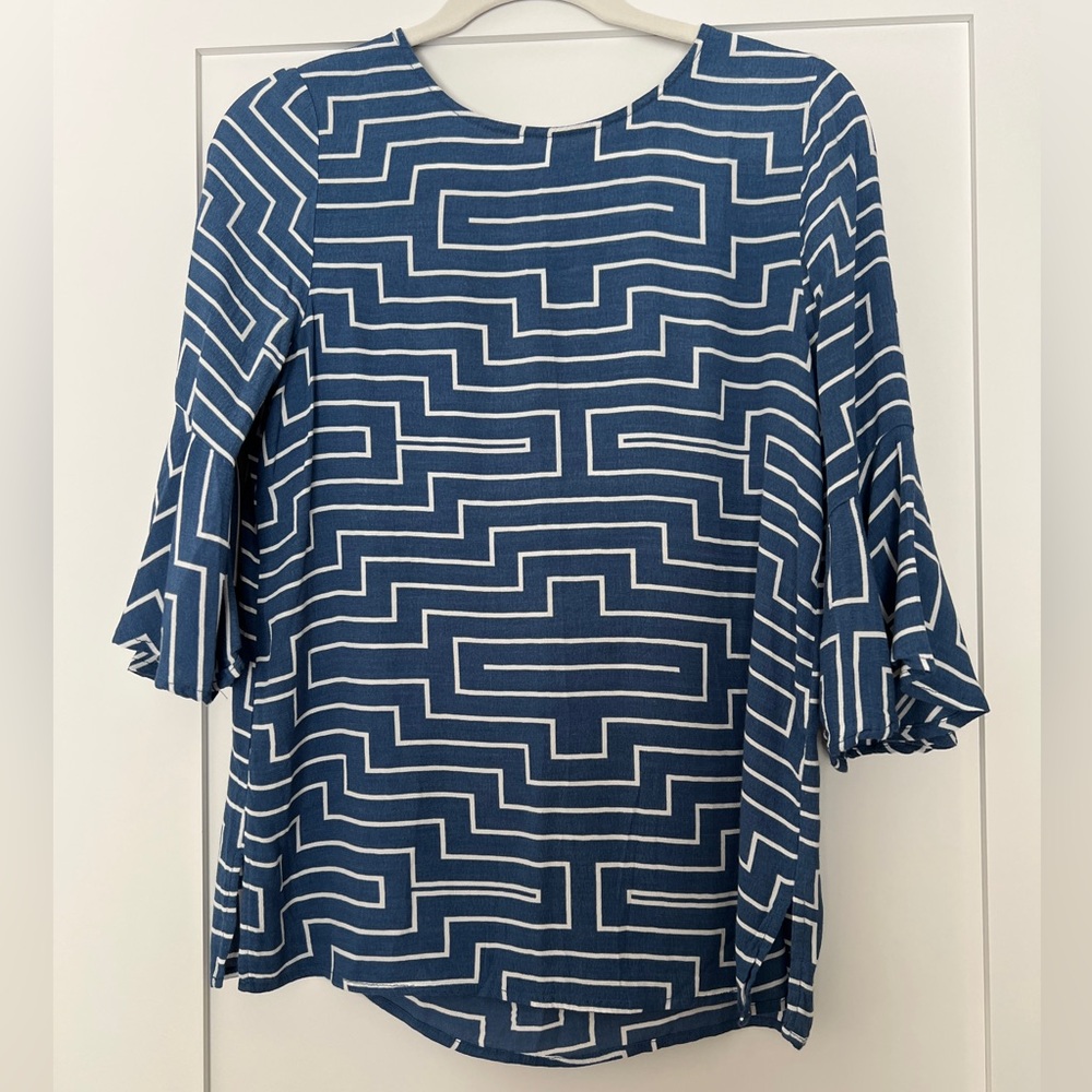 Mister Zimi Blue and White Geometric Blouse